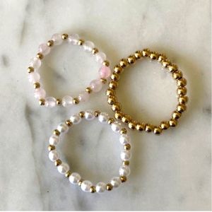 Light-pink beaded ring multipack